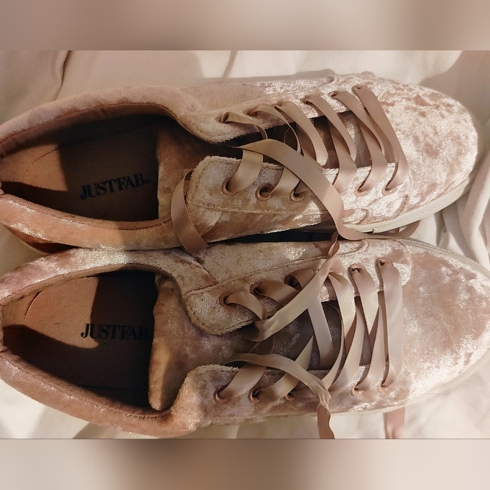 JustFab Pink Velour Sneakers-8.5
